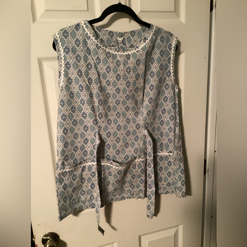 Handmade half apron.